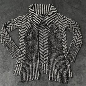 Rue 21 womens Black and White Cheveron Print Open Front Cardigan Knit Sweater M